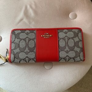 Coach Signature Jacquard Slim Accordion Zip Wallet - Colorblock Signature Canvas